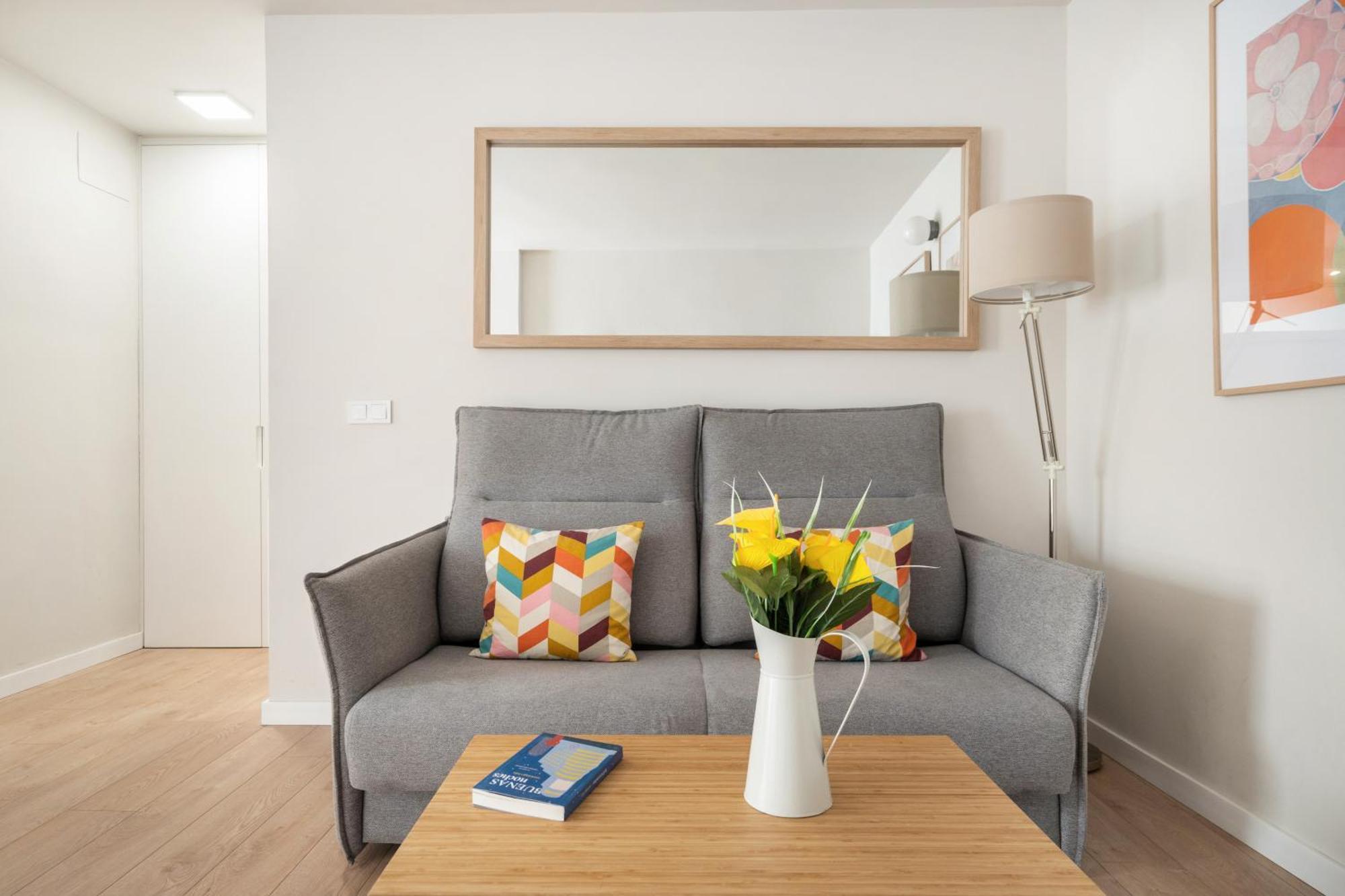 Room Canalejas Madrid Bagian luar foto