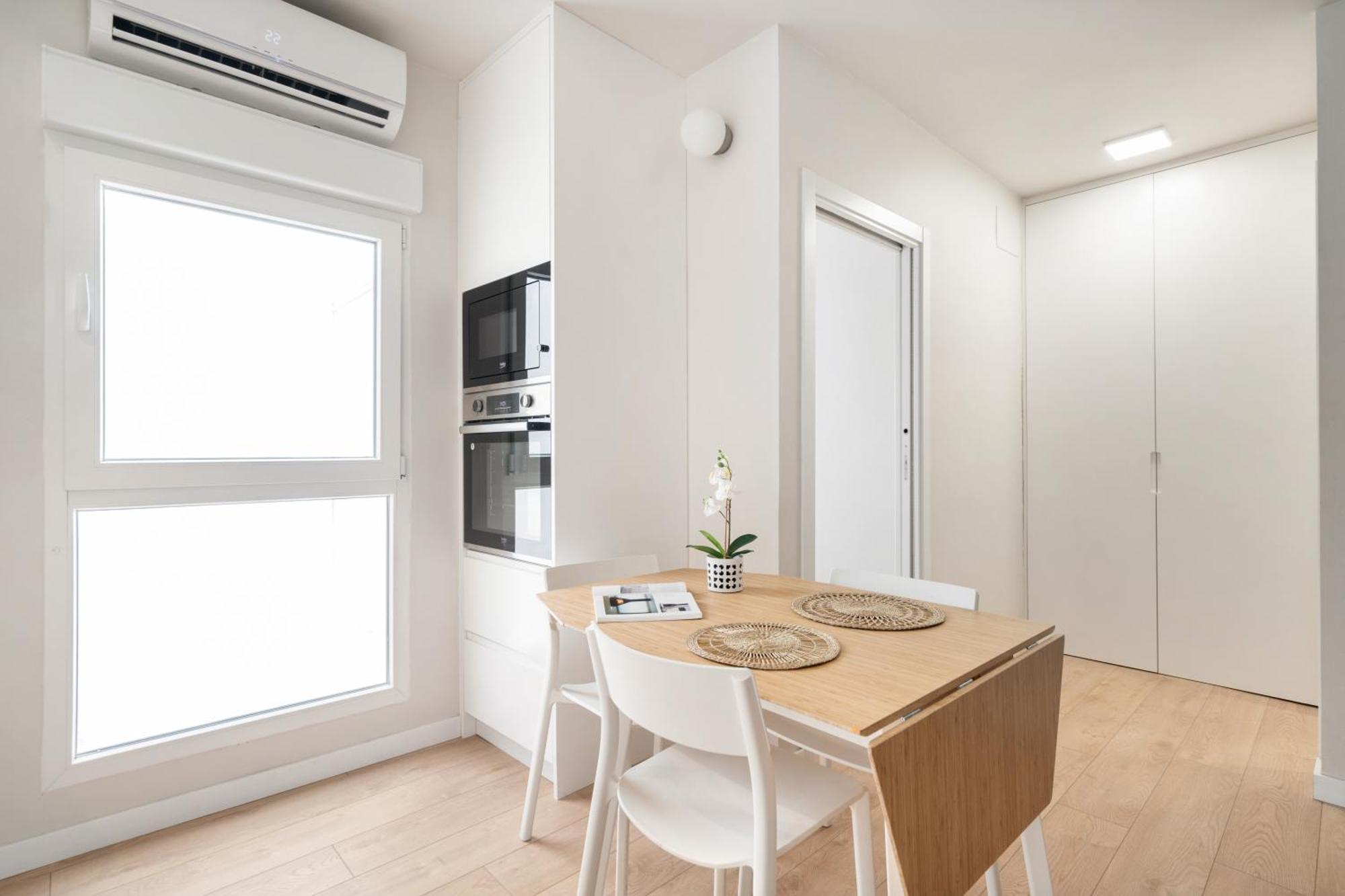 Room Canalejas Madrid Bagian luar foto