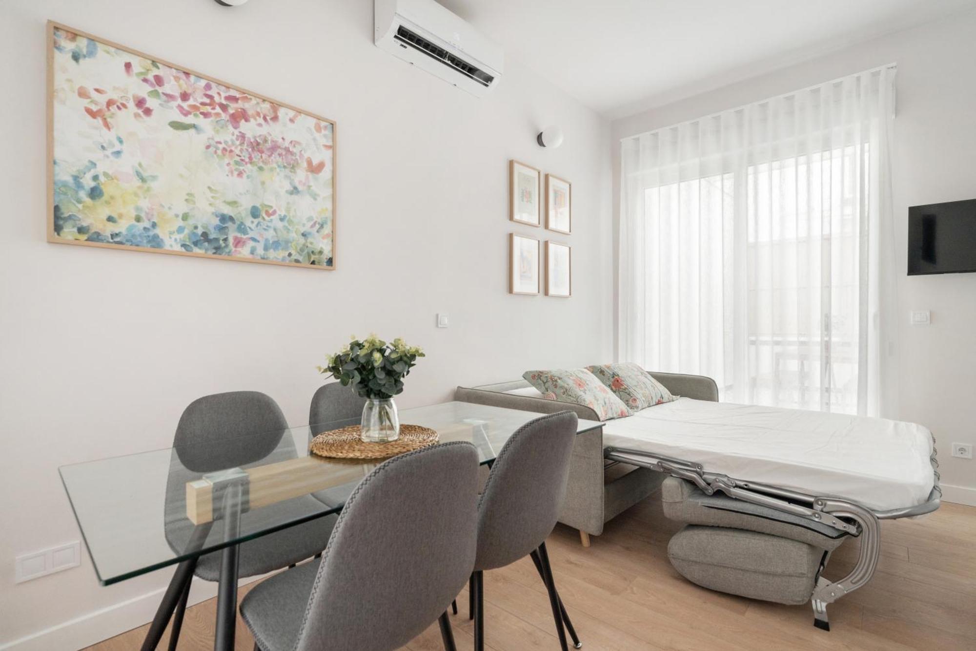 Room Canalejas Madrid Bagian luar foto
