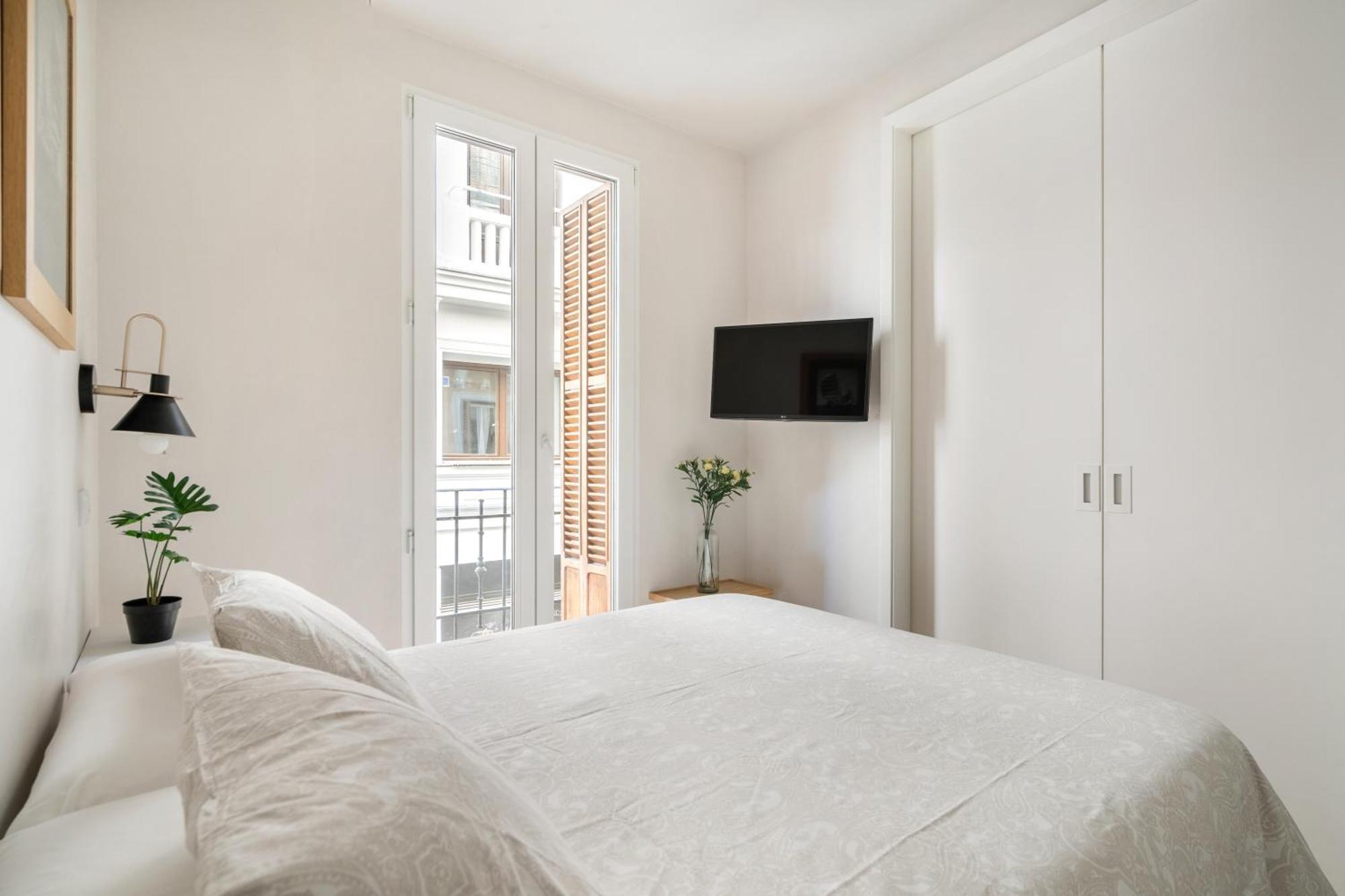 Room Canalejas Madrid Bagian luar foto