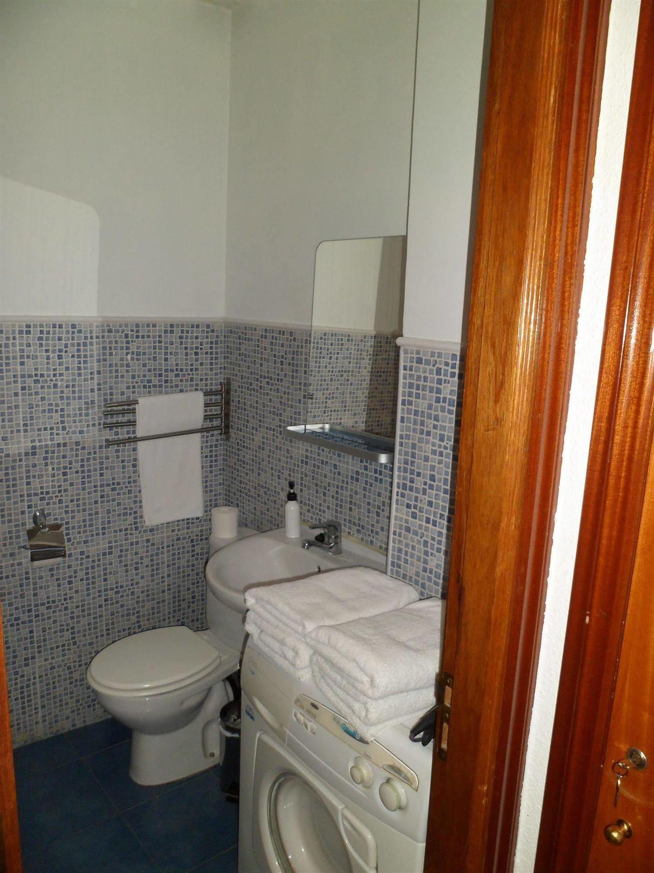 Room Canalejas Madrid Bagian luar foto