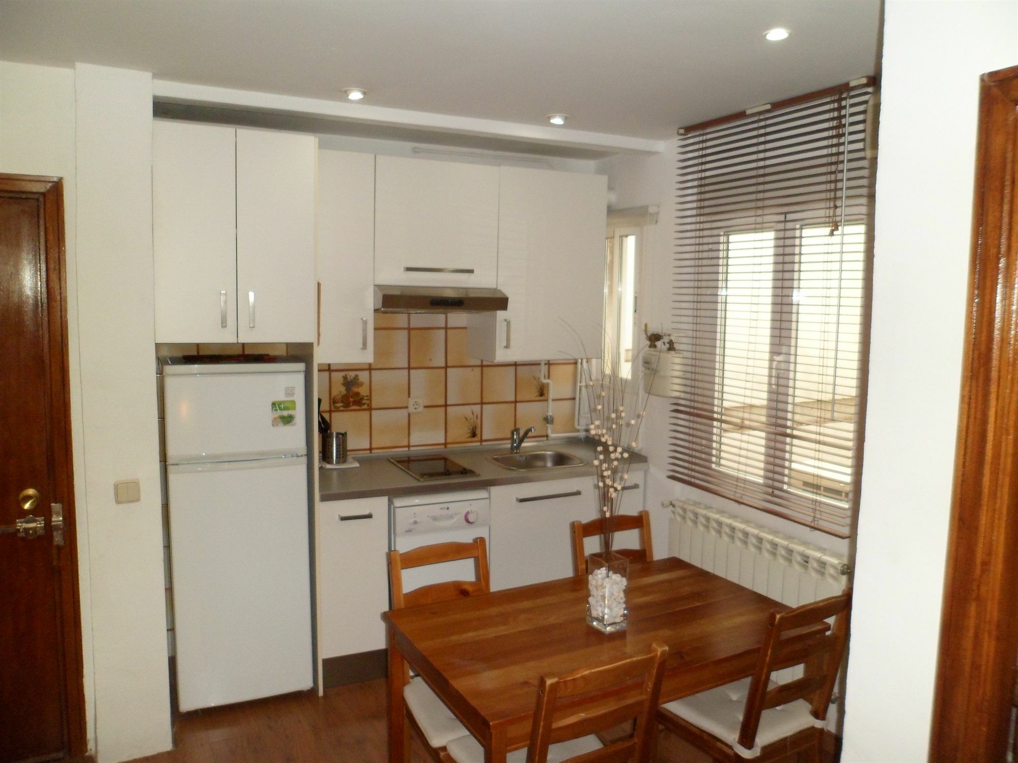 Room Canalejas Madrid Bagian luar foto