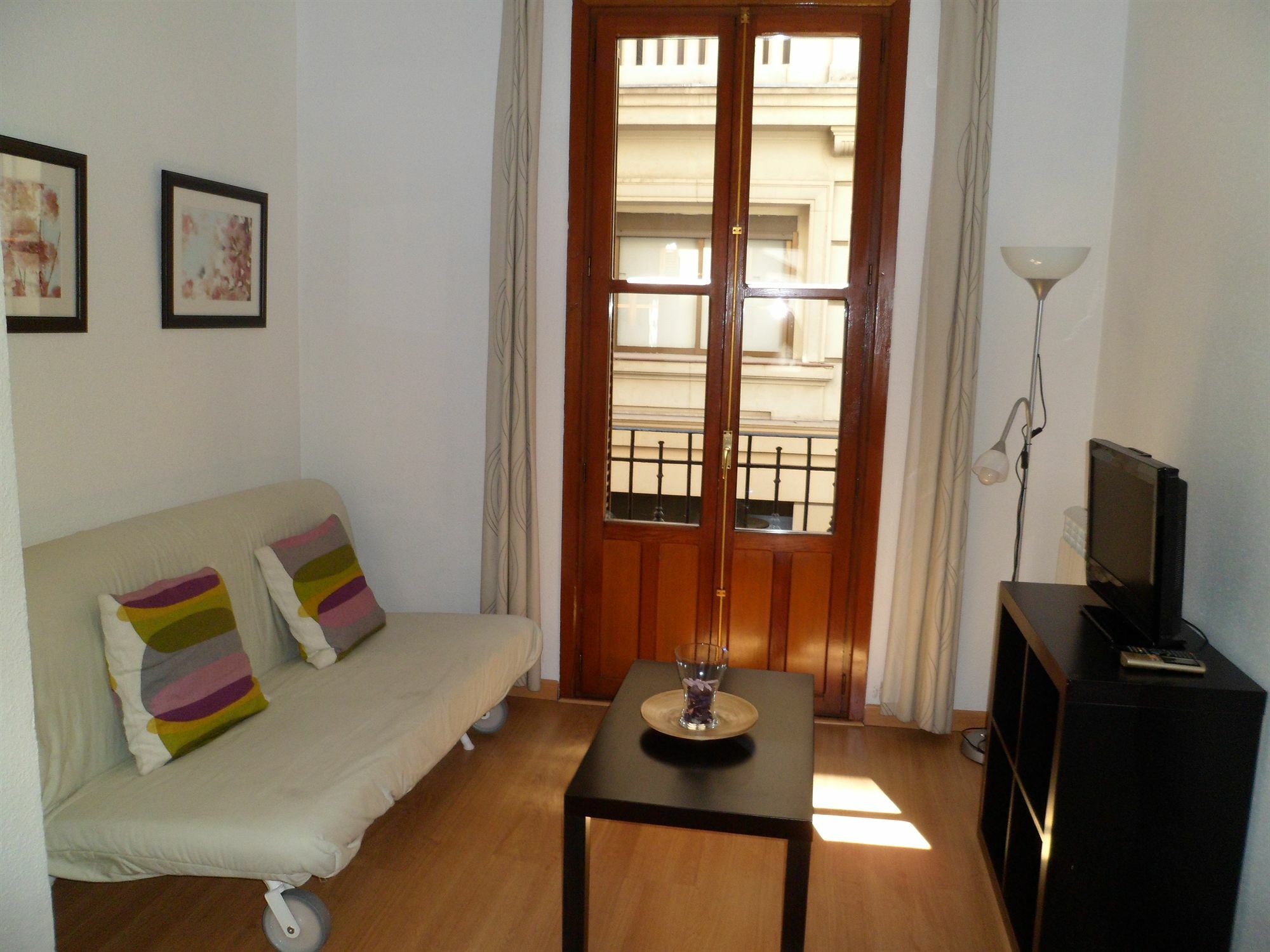 Room Canalejas Madrid Bagian luar foto